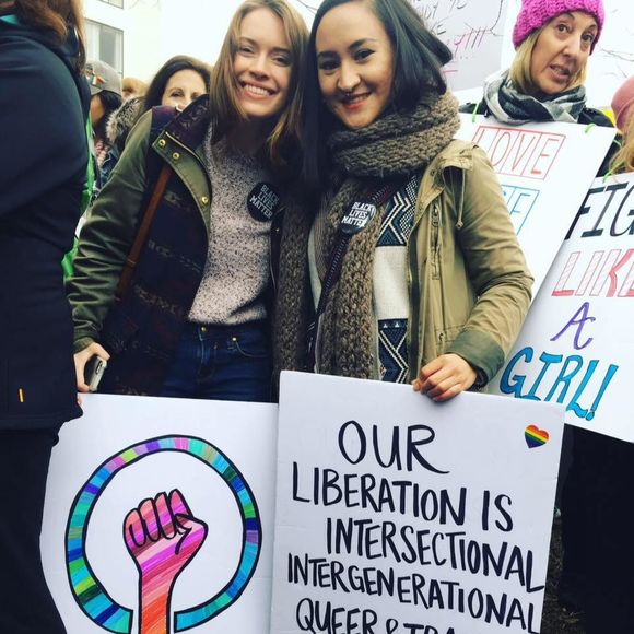 Meet your Posher, Whitney - Picture 1 of 1